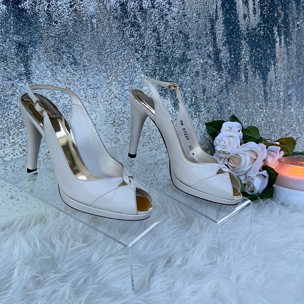 STUART WEITZMAN TURNON IVORY NAPPA OPEN TOE HEELS.